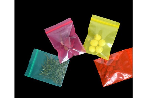 河南塑料袋廠家提醒您 這五類塑料袋千萬不能放吃的
